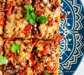 Пиде с фаршем и томатным соусом