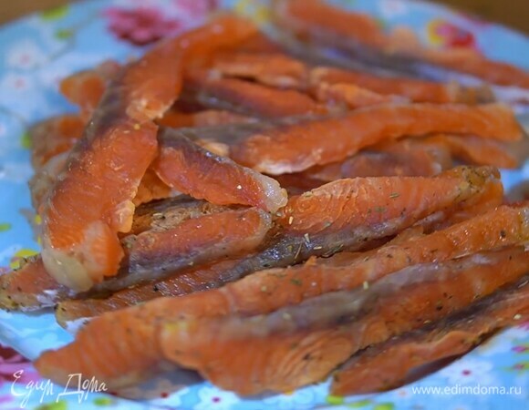 Блюда из соленой красной рыбы: распространенные рецепты