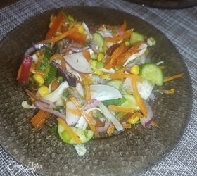 Салат с капустой, редиской и огурцом «Бабье лето»