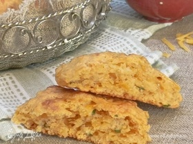 Сырное печенье с зеленым луком