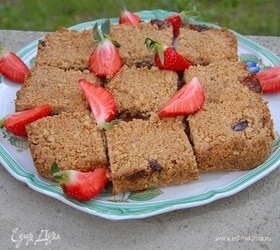 Овсяные квадратики с клубничным джемом