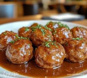 Тефтели с подливкой на сковороде