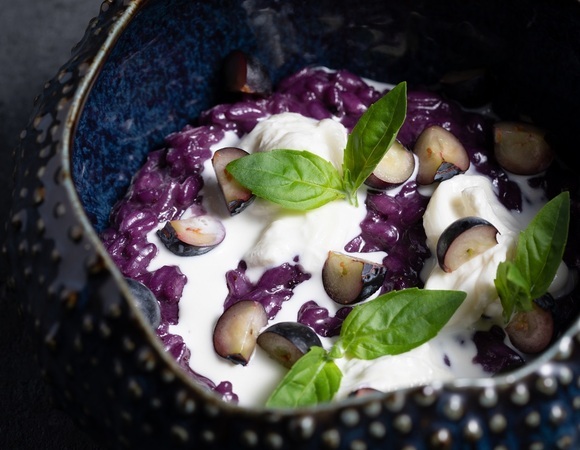 Ризотто с черникой и страчателлой Ризотто с черникой и страчателлой