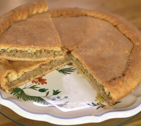 Пирог с капустой, пореем и зеленым луком