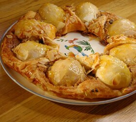 Грушевое кольцо с шоколадом и ореховым кремом