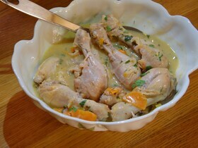 Куриное фрикасе с овощами и шалфеем