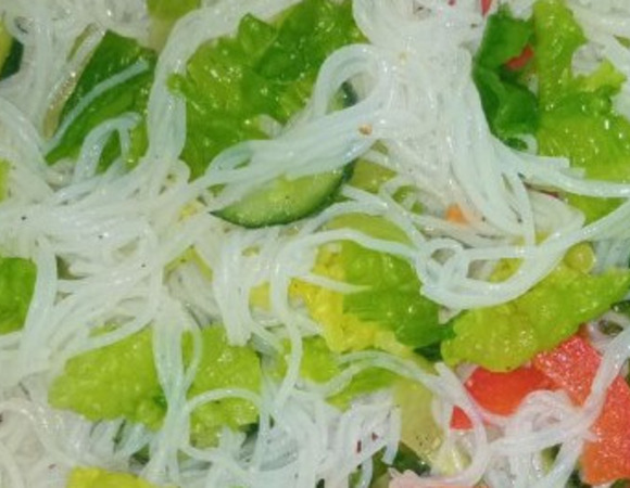 Фунчоза с курицей и овощами