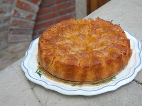 Заливной миндальный пирог с абрикосами